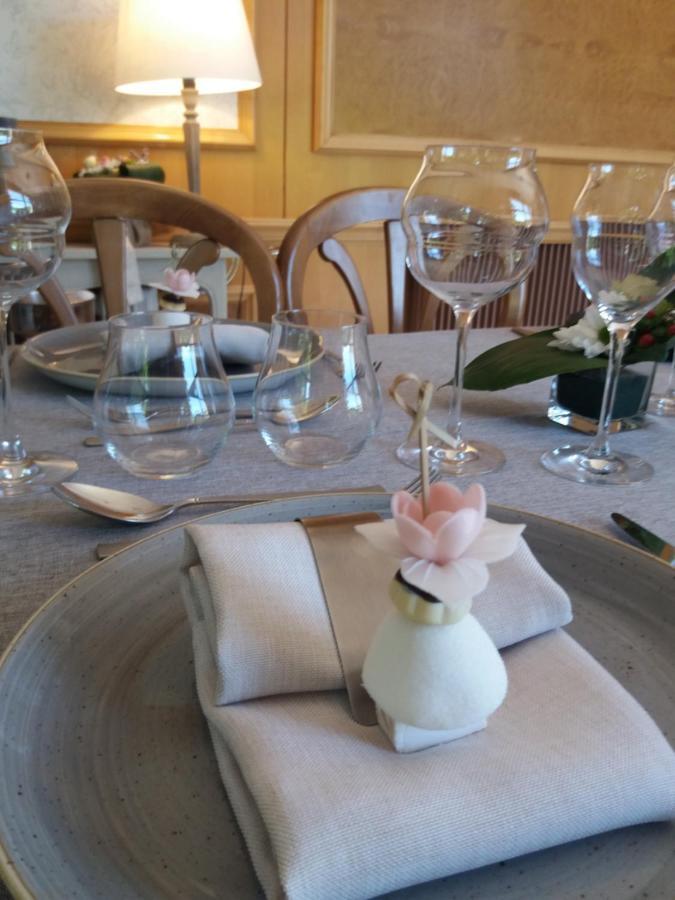 Auberge De "L'Hostellerie Le Saint Laurent" - Hotel Restaurant - Institut De "Bien Etre" Et Ses "Appart Hotel" Dış mekan fotoğraf